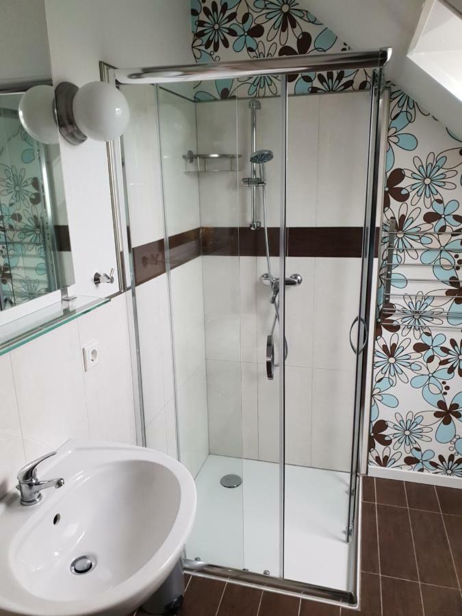 Deichgraf Apartment ฮูซุม ภายนอก รูปภาพ